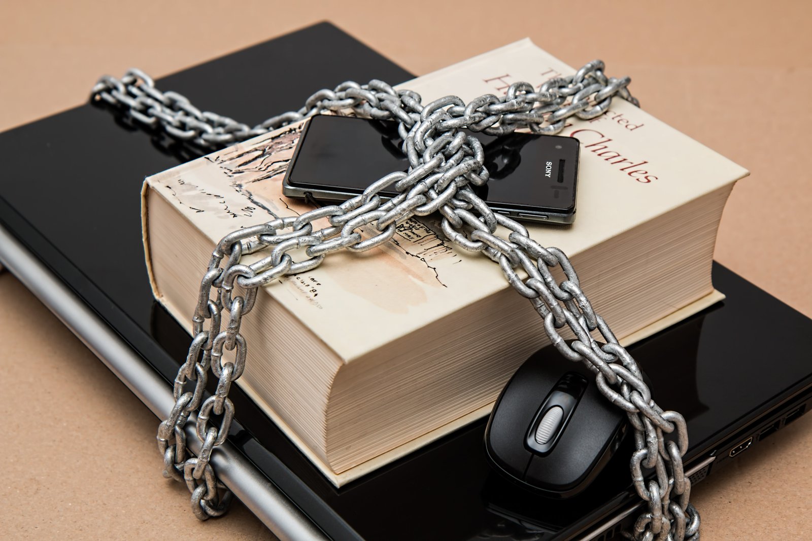 Traveling is a wonderful experience that allows us to explore new places, immerse ourselves in different cultures, and create lasting memories. For members of the Urdu community, travel can be a particularly enriching and fulfilling experience as it provides an opportunity to connect with their heritage and explore destinations that hold special significance to them.